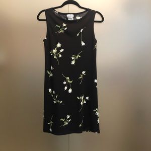 Sleeveless dress